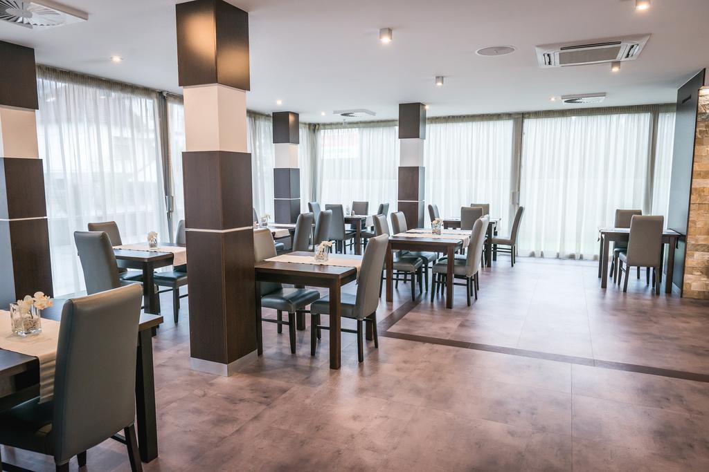 Guest House Frizzante Турчьянске-Теплице Экстерьер фото